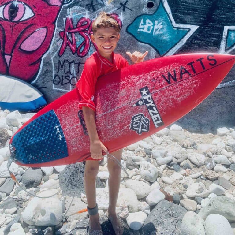 Nathan BESSON-CHIARAMONTI-Sakifo-Talents-surf